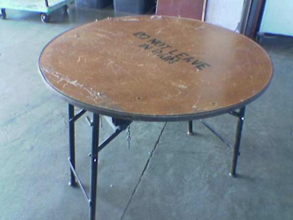 round-table--12m